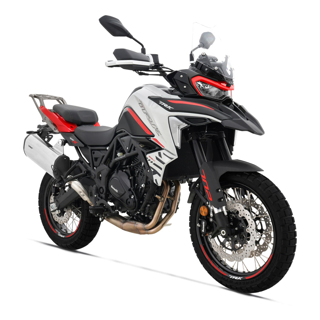 BENELLI TRK702X 698CC MOTOR DE 2 CILINDROS, 4 TIEMPOS, 8 VALVULAS, REFRIGERADO POR LIQUIDO, DOHC.