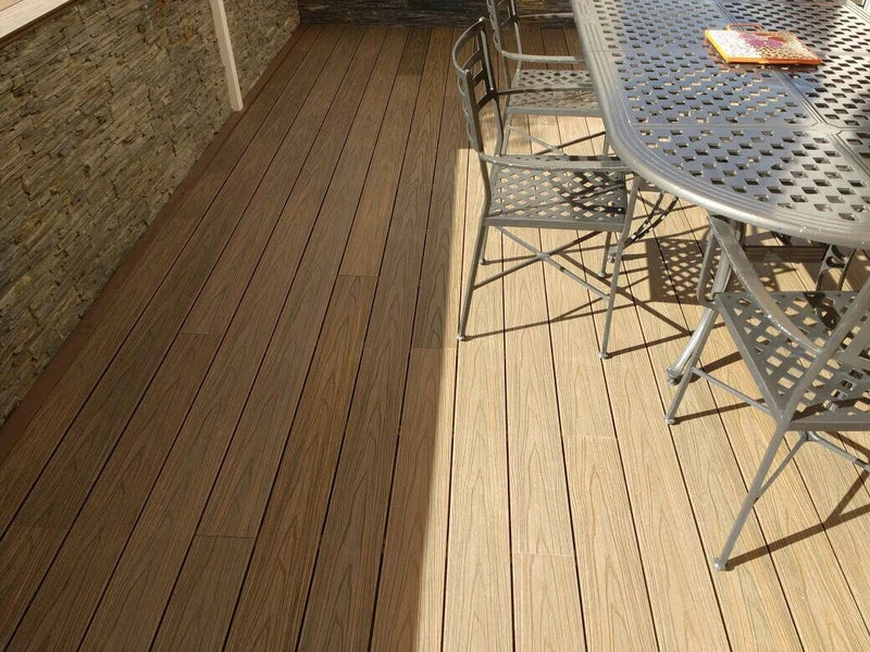 PISO DECK WPC EXTERIORES DUAL COLOR CAOBA / GRIS CLARO 23 X140X2900MM