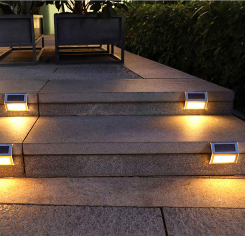 [SKUIMG]AB005-3LED-STAINLESS-WARM|AB005-3LED-STAINLESS-WARM.jpg|LUCES LED CON PANEL SOLAR PARA EXTERIORES. LUZ CALIDA AMARILLA 3 LED E