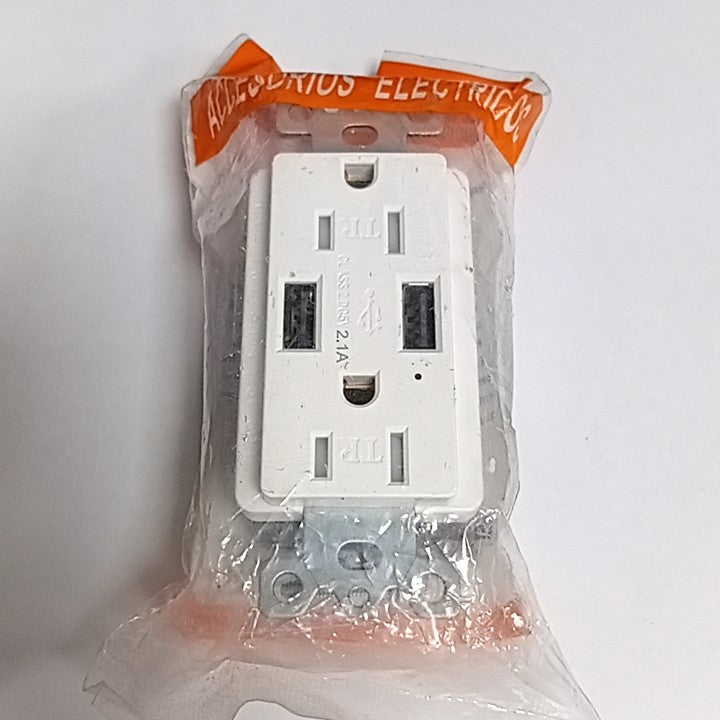 [SKUIMG]ELT0035|ELT0035-FRONTEND-5r129gM8pUeSB6-q.jpg|TOMACORRIENTE DECORATIVO CON USB. 2 POLOS/3WIRE. NEMA 5-15R. 15A-125VOLT. 60HZ. PUERTO USB