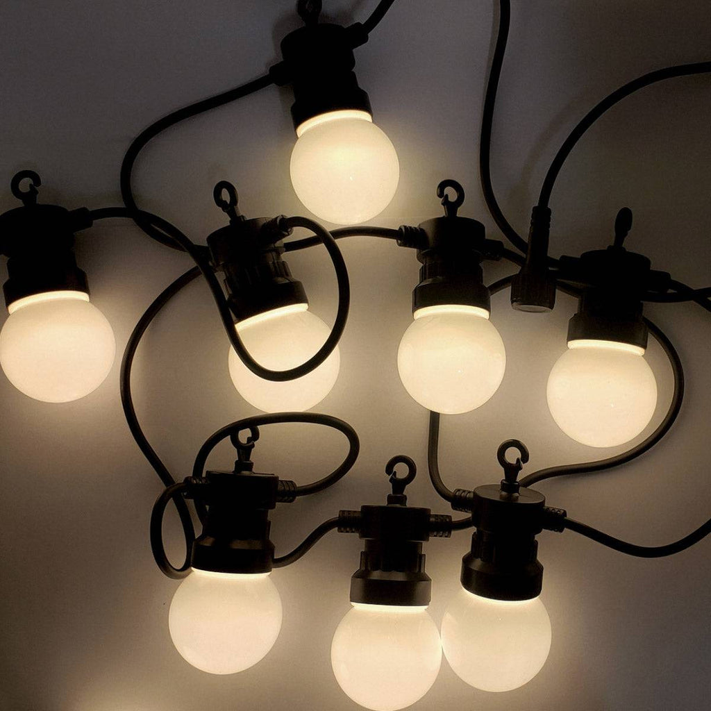[SKUIMG]ELT0138|LAMPARA DECORATIVA DE TIRA CON 10 BOMBILLOS/5 METROS. CAPACIDAD DE 0.5 WATT/BOMBILLO. 120VOLT-60HZ