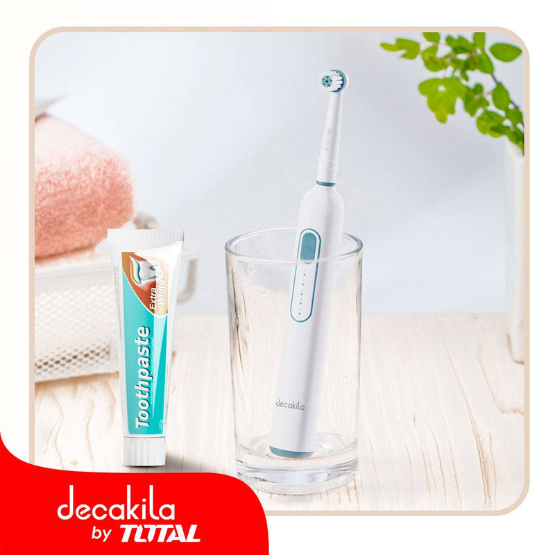 [SKUIMG]KMTB017W|KMTB017W.jpg|CEPILLO DE DIENTES ELÉCTRICO. 4 MODOS. RESISTENTE AL AGUA.