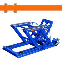 [SKUIMG]WHC5A04|WHC5A04.jpg|GATO DE MOTOCICLETA 680KG. ALT. MIN: 140MM. ALT. MAX: 430MM. ELEVADOR DE MOTOS