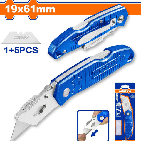 [SKUIMG]WSK9419|WSK9419.jpg|EXACTO PLEGABLE CON MANGO DE PLÁSTICO. CON CUCHILLAS DE 19 X 61MM. CON 5 CUCHILLAS