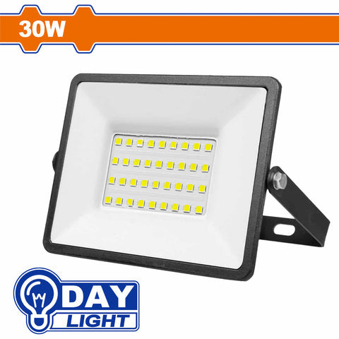 [SKUIMG]WWX15301|WWX15301.jpg|LAMPARA REFLECTORA LED 30W 6500K 110-240V ~ 50 / 60HZ. LUZ DIURNA. IP65. SIN ENCHUFE. LUZ DE INUNDAC